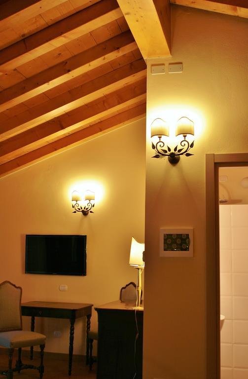 Agriturismo Cavrigo Lodi Room photo